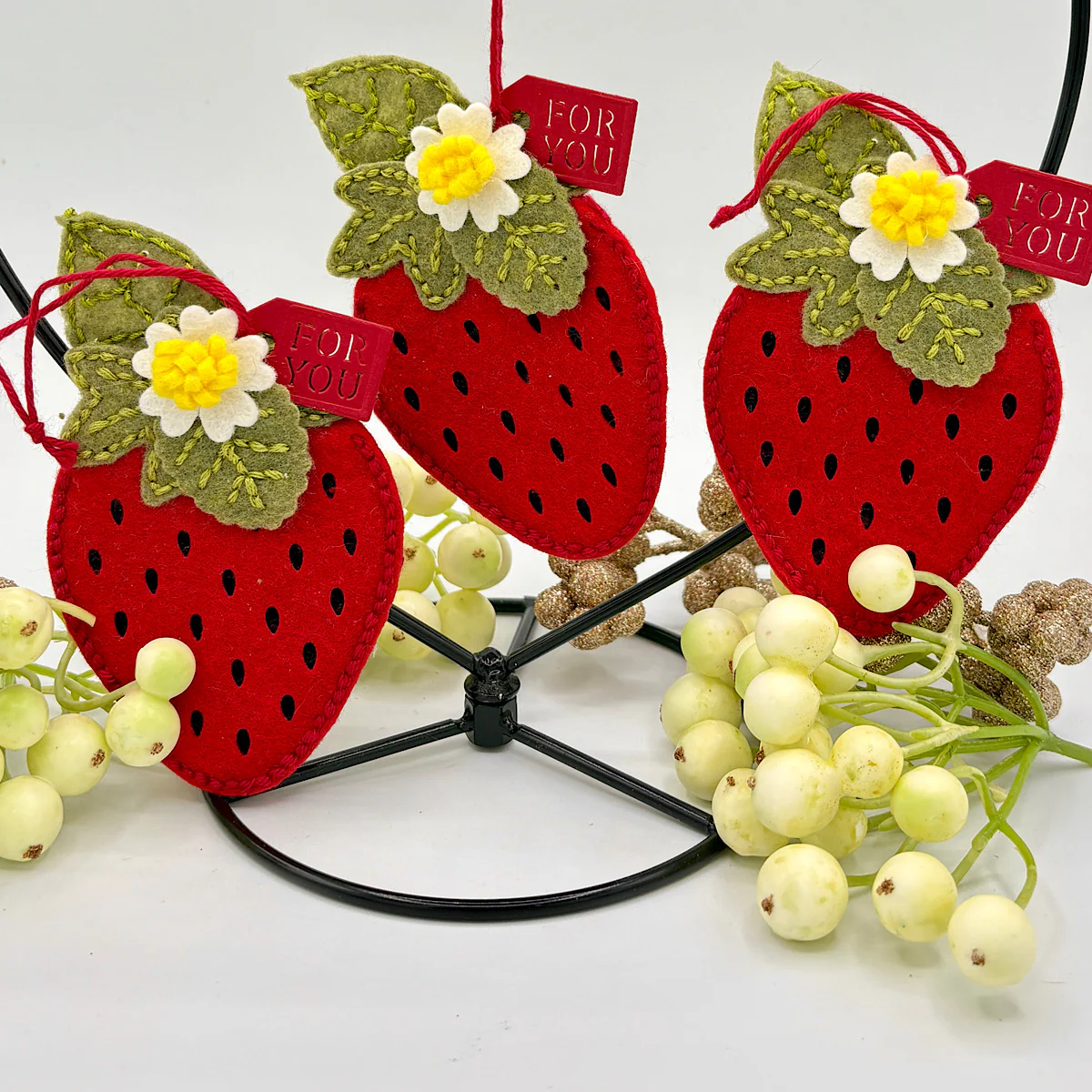 Felt Berry Blossom Etched Dies by Nichol Spohr - Image 7